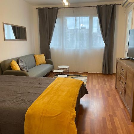 Sity Home Burgas City Eksteriør billede